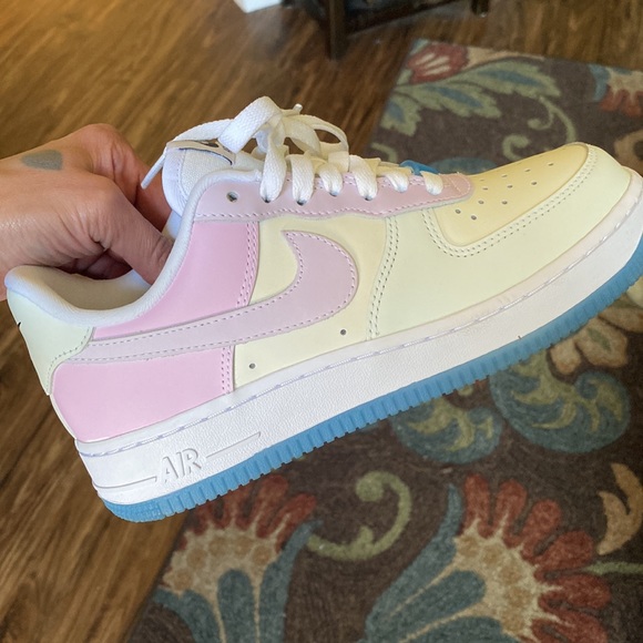 New Nike Air Force 1 ‘07 Lx Uv color changing. Sz.7 - Picture 7 of 12